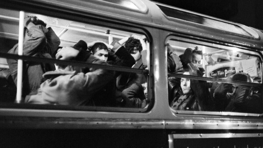 L&rsquo;Assemblée vote une résolution condamnant le massacre d&rsquo;Algériens à Paris le 17 octobre 1961