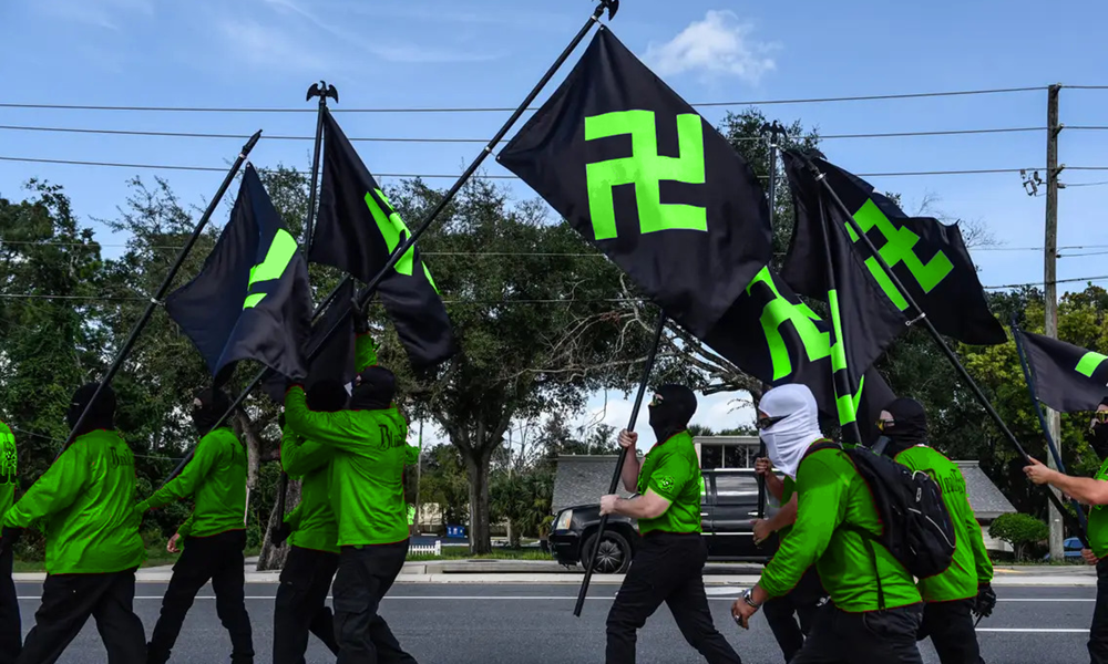 Defilé d'eco fasciste en floride