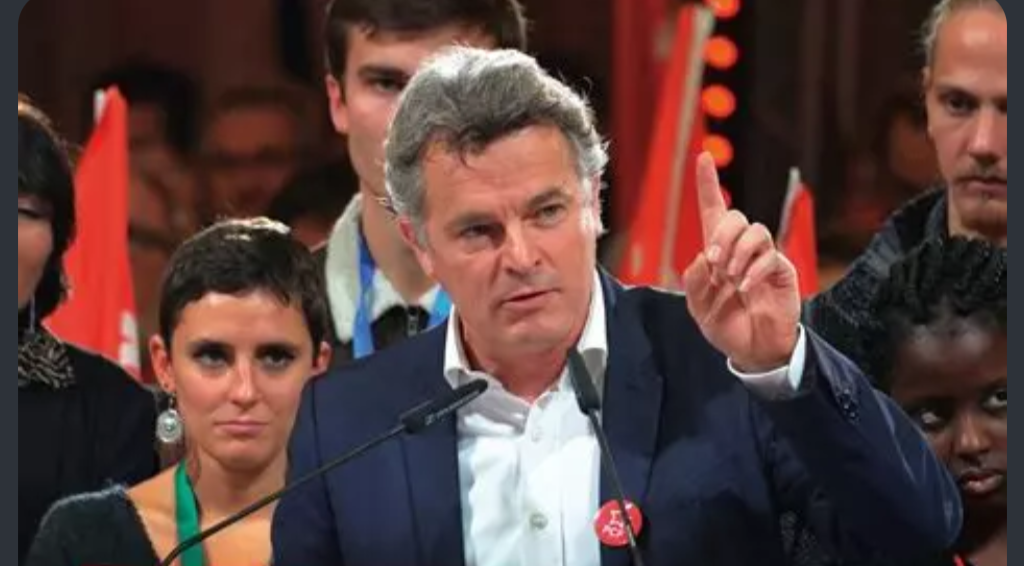 Roussel :  » Le problème ce n&rsquo;est pas Mélenchon, les insoumis, le problème, c&rsquo;est qu&rsquo;ils ne veulent pas d&rsquo;une politique de gauche « 