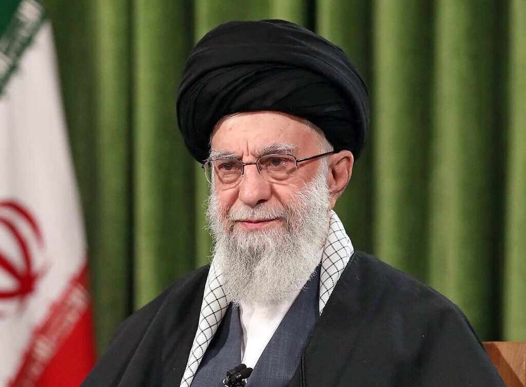 Al Khamenei :  » le gang terroriste x Israëliens  « ne brisera pas la Résistance « 