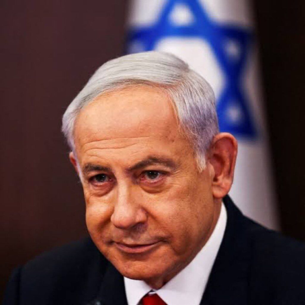 Premier ministre israélien, Benjamin Netanyahou :  » L&rsquo;Iran a fait une grave erreur ce soir, et il en subira les conséquences. Le régime iranien sous-estime notre détermination à défendre notre nation et à répondre fermement à nos ennemis. « 