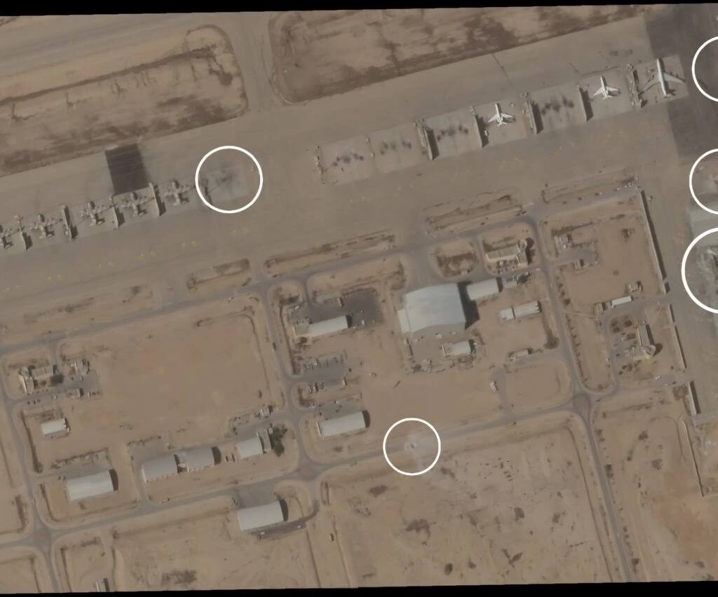 Des images satellite d&rsquo;une petite section de la base aérienne de Nevatim dans le Néguev montrent les lourds dégâts sur les installations de la base aérienne