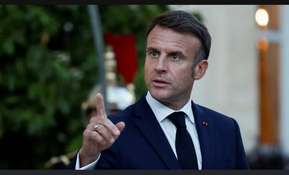 Macron contre les ventes d&rsquo;armes a Israël: L&rsquo;hypocrite joue les pacifistes mais continue de filer des armes à Israël et de criminaliser ceux et celles qui défendent le droit des palestiniens.