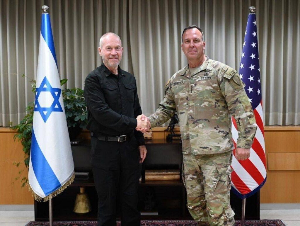 Sur qui vont tomber les bombe livré sur les USA? Plutôt les civils palestiniens ou libanais que les installations nucléaires Iraniennes, voilà la politique des USA!