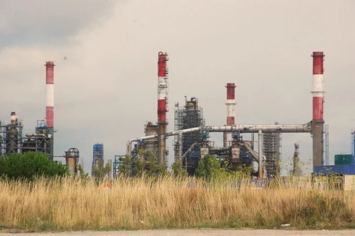 Une fuite de pétrole provoque une pollution de la Loire