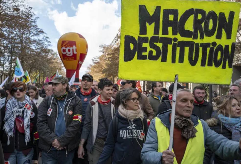Huit arrêtés d&rsquo;interdiction de manifestations de mars 2023 contre la réforme des retraites ont été annulés par le tribunal administratif de Paris.