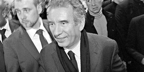 François Bayrou : Premier ministre et Maire, la preuve qu’ils sont payés a rien foutre