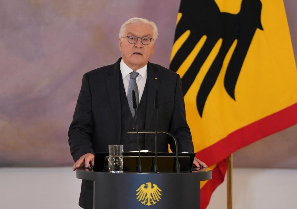 Le président allemand a dissous le Parlement, fixant au 23 février la date des élections. Cette décision fait suite à la défaite a une motion de censure au début du mois. Une nouvelle occasion pour l&rsquo;ED d’emporter un nouveau pays occidental?