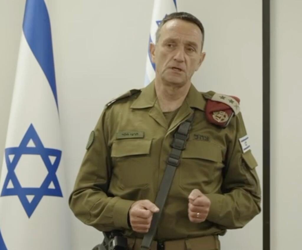 Le chef d&rsquo;état-major de l&rsquo;armée israélienne, Herzi Halevi, annonce que les soi-disant  » opérations de combat  » en Syrie commenceront ce soir.