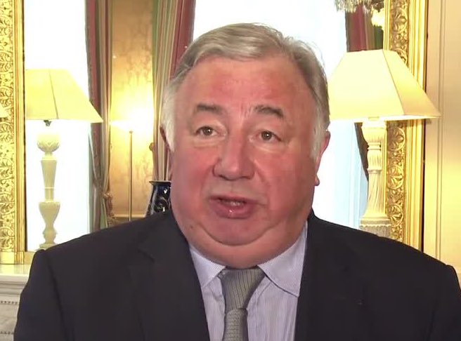 Larcher a passé commande d’un nouveau fauteuil pour la présidence de séance au Sénat. Son coût : 40.000 € d’argent public ! La fin de l’abondance c’est pas pour tous le monde apparemment..