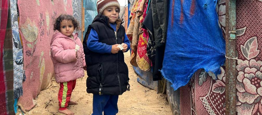 Au moins sept enfants palestiniens sont morts de froid à Gaza depuis le début du cessez-le-feu dimanche, a rapporté l&rsquo;agence de l&rsquo;ONU pour les réfugiés palestiniens (Unrwa).