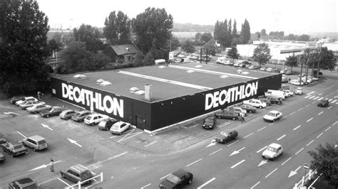 Decathlon : sous les tentes, l’exploitation, le business avant tout