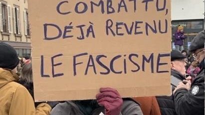 Colmar : une garde à vue pour une pancarte antifasciste