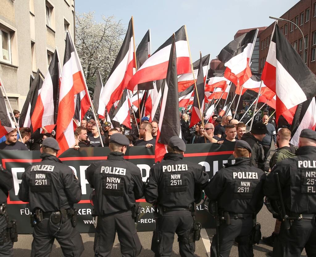 Plus de 41 406 crimes d&rsquo;extrême droite ont été enregistrés en Allemagne l&rsquo;année dernière, un nouveau record stupéfiant qui s&rsquo;ajoute au record établi en 2023.