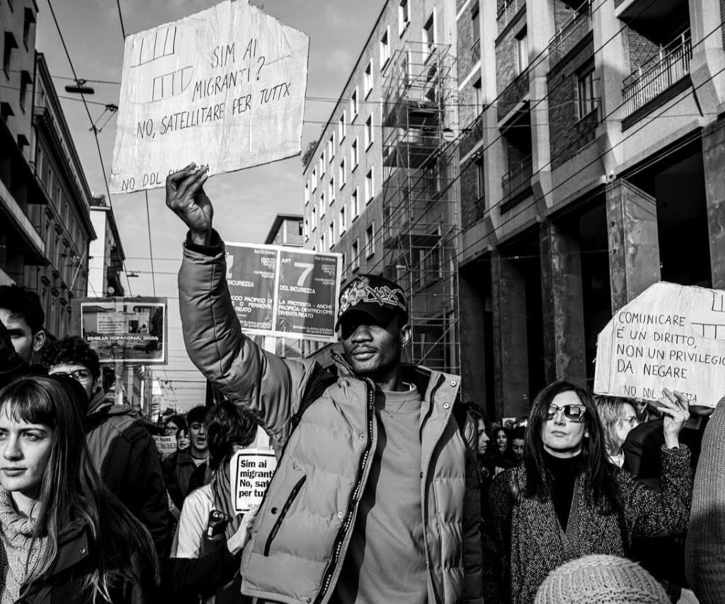 Bologne : 10 000 personnes dans la rue contre le projet de loi sur la sécurité