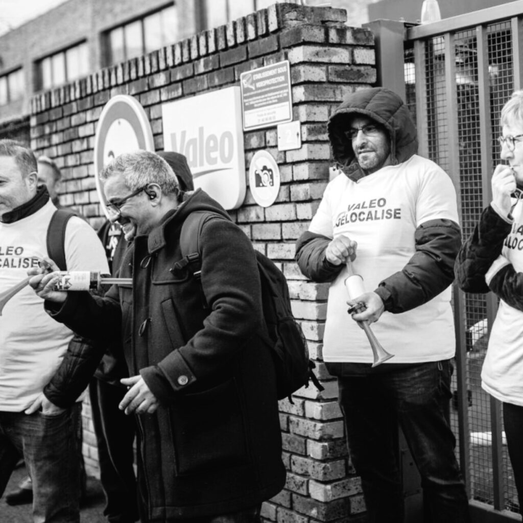 Valeo délocalise, les ouvrièr·es trinquent ! Grève Saint-Quentin-Fallavier