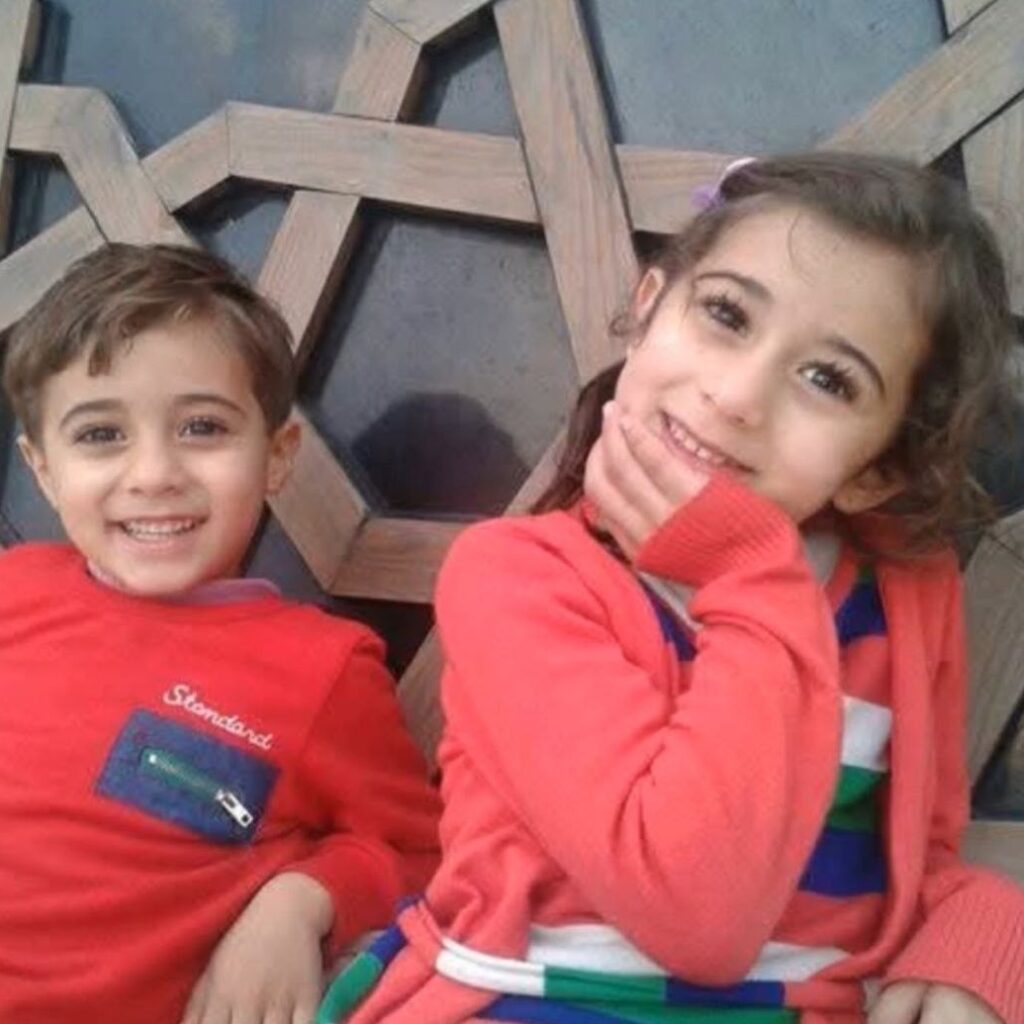 Les frappes aériennes israéliennes ont tué mardi la sœur du fondateur de l’Observatoire euro-méditerranéen des droits de l’homme, Ramy Abdu, ainsi que » toute sa famille « .