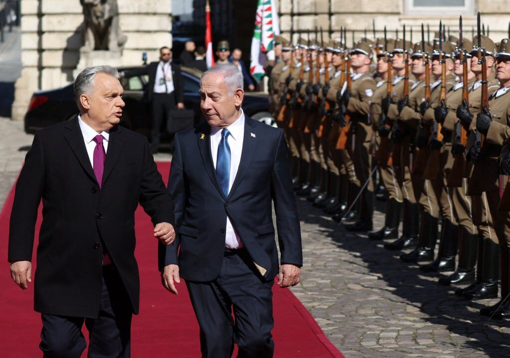 Le boucher de Gaza reçu en grande pompe par Orban offre