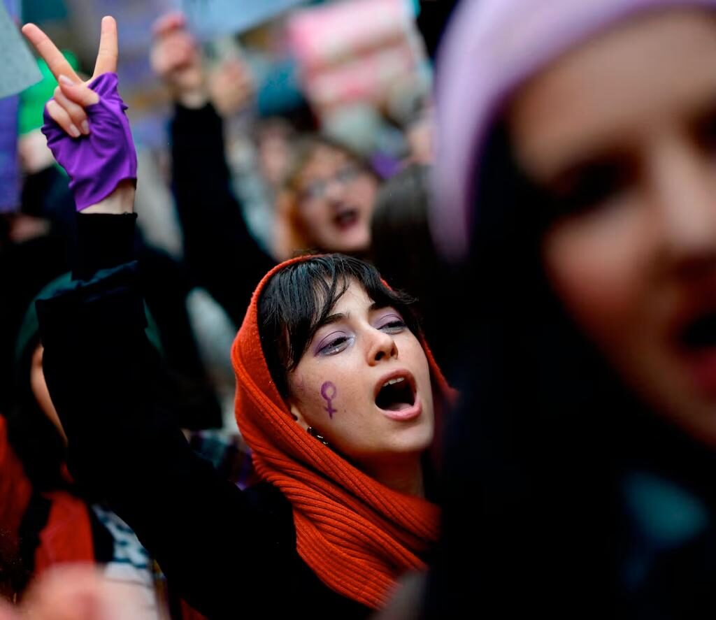 Nouvelle attaque contre les droits des femmes en Turquie : le gouvernement interdit les césariennes non urgentes dans les cliniques privées.