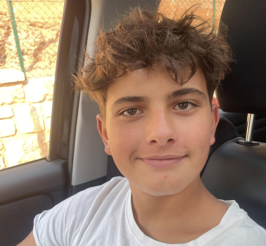 Lorenzo Menardi, apprenti de 15 ans, décédé mercredi sur un chantier près de Nice… Le travail tue et pour les gosses c&rsquo;est encore plus dramatique ! Non au travail des enfants !