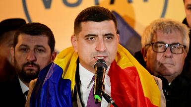 En Roumanie, George Simion, le candidat de l&rsquo;extrême droite, largement en tête du premier tour de la présidentielle