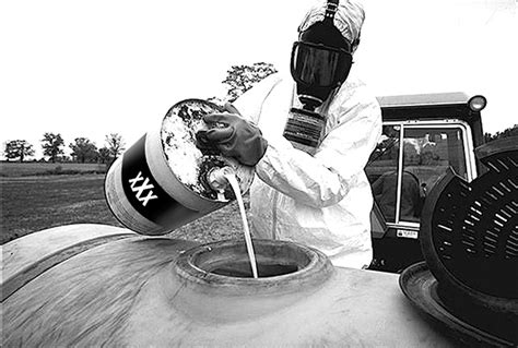 Pesticides interdits : le gouvernement veut les réautoriser en douce