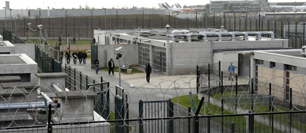 Exclure les associations des Centres de rétention administratif